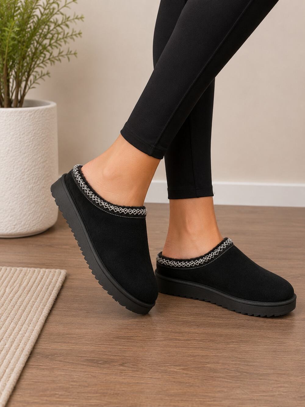 NWOT Women’s Black Faux Suede House Slippers Cozy Fleece Lined Multiple Sizes
